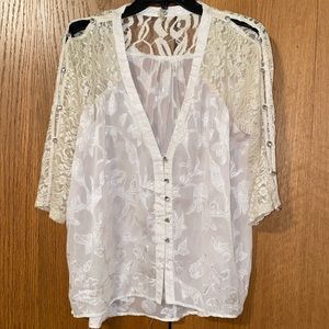 Gimmicks blouse from Buckle